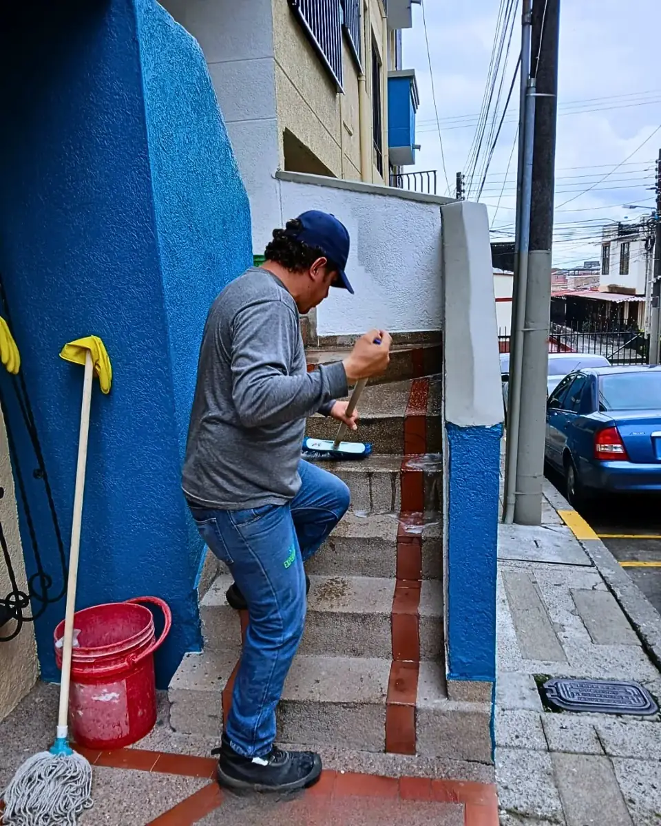 Mantenimiento en escaleras